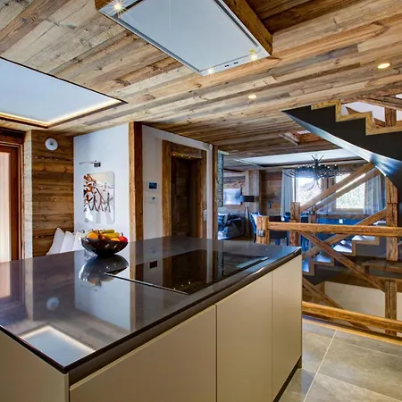 Exquisite Alpine Escape - Chalet