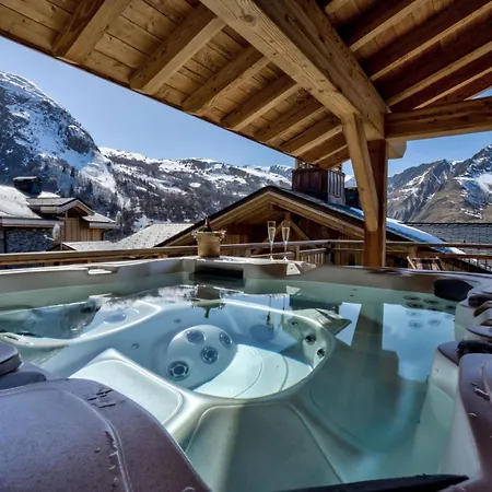 Exquisite Alpine Escape - Chalet Davos